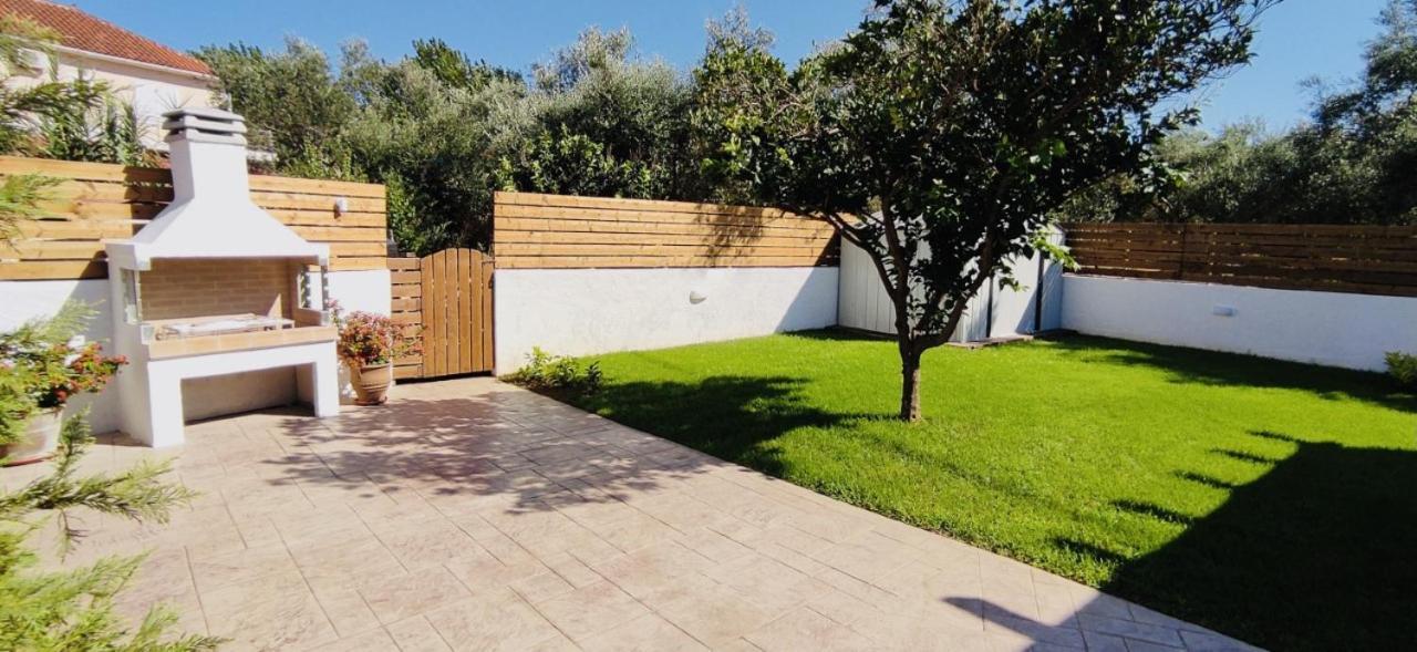 Villa Yakinthi Amoudi Exterior foto